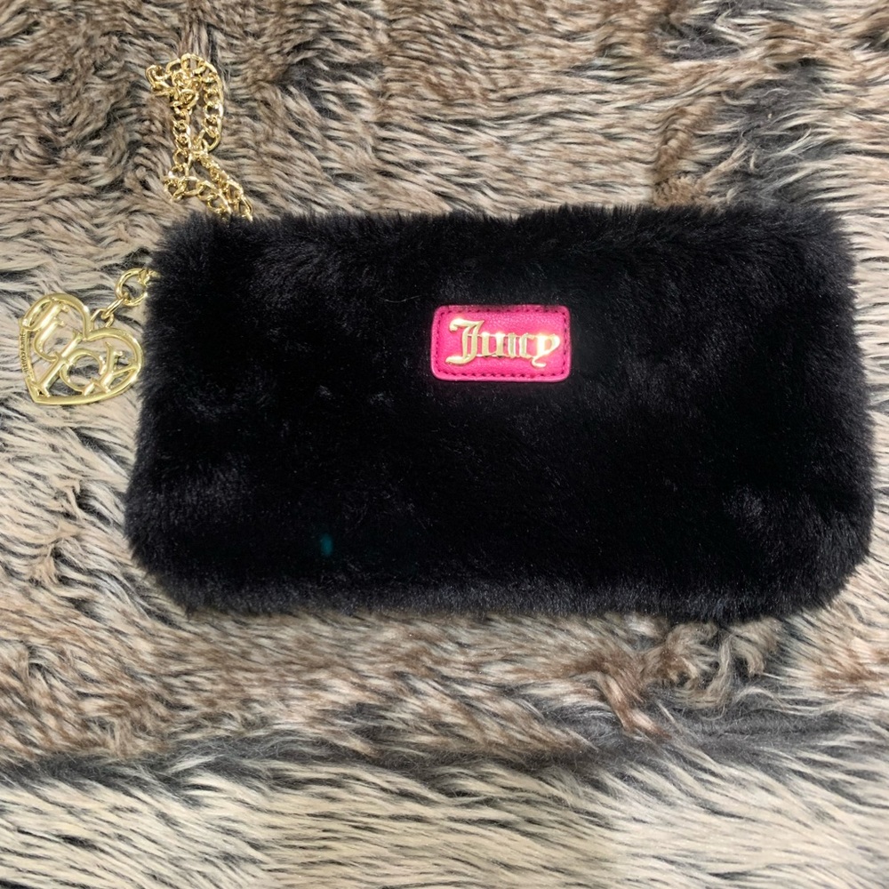 Juicy Couture logo Faux Fur Chain Zippered Clutch Bag NWOT